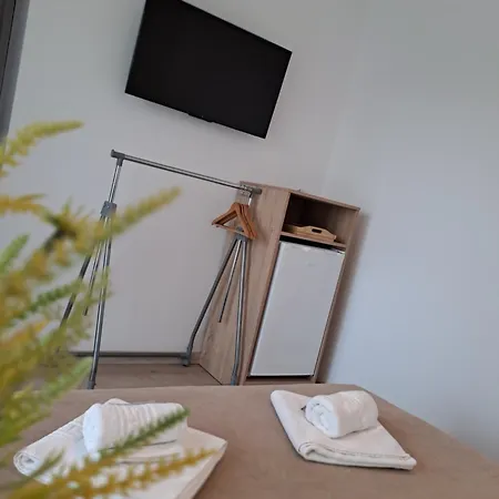 Casa Constantin Vic 3*