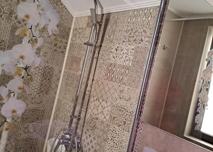 Casa Constantin Vic 4*